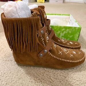 Sam Edelman Whiskey Suede Fringe Boots “Katherine” Size 10